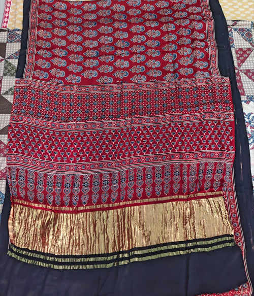 Red Ajrakh modal silk saree lagdipatta border detail - Maatruu