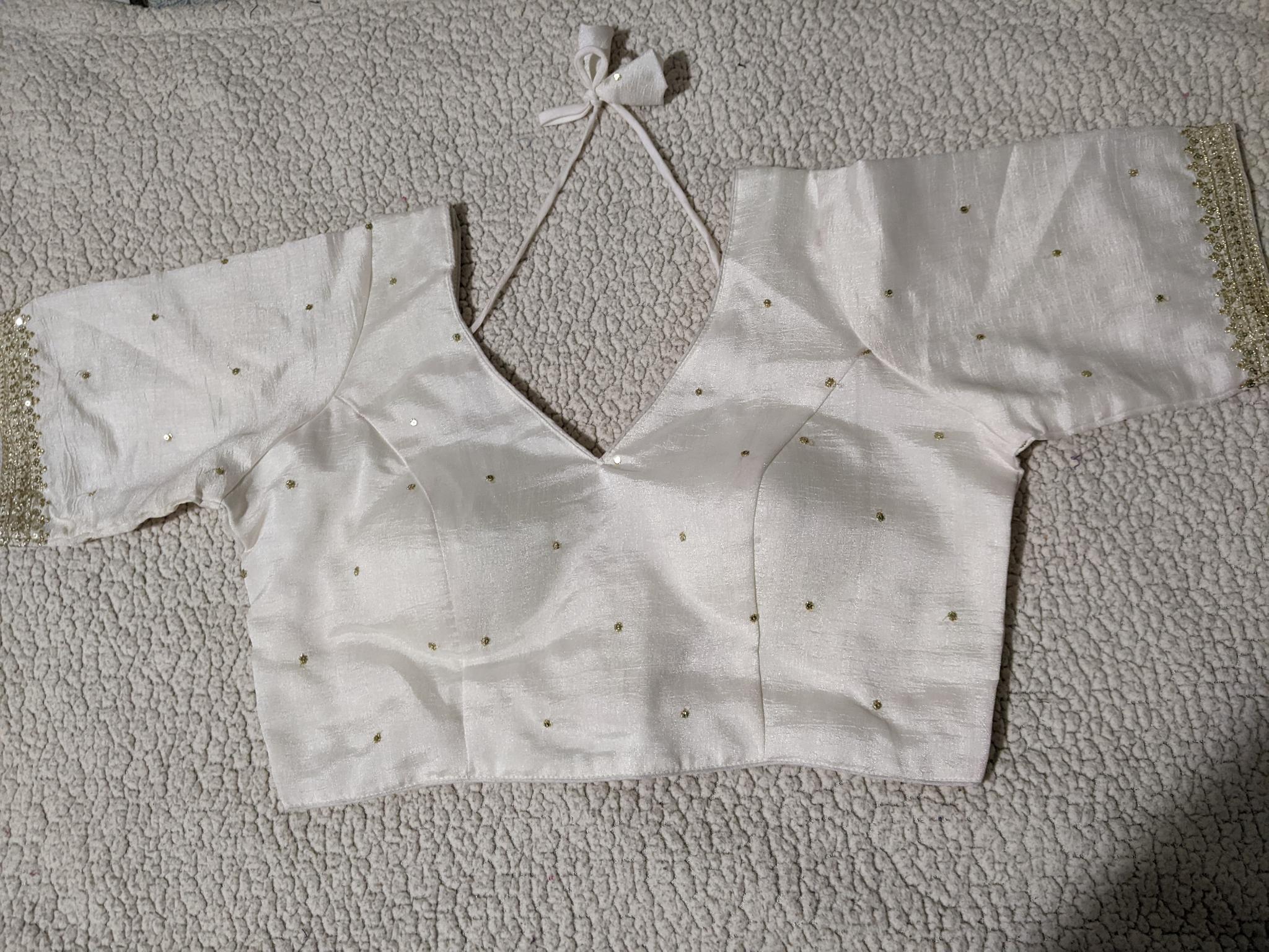Silk blouse with sequin embroidery detail - Maatruu