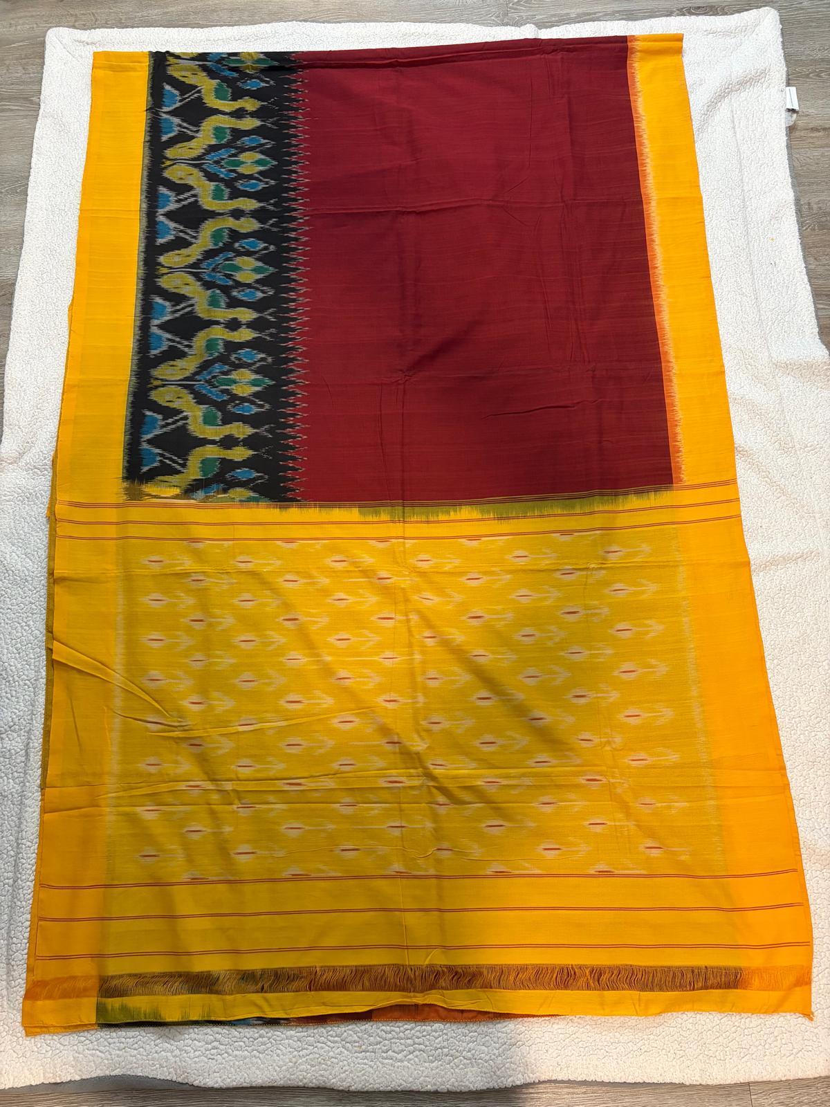 Handloom cotton pochampalli ikkat hand weaved saree - Maatruu