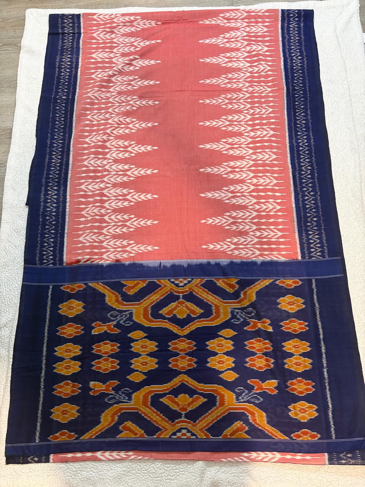 Handloom cotton pochampalli ikkat hand weaved saree - Maatruu