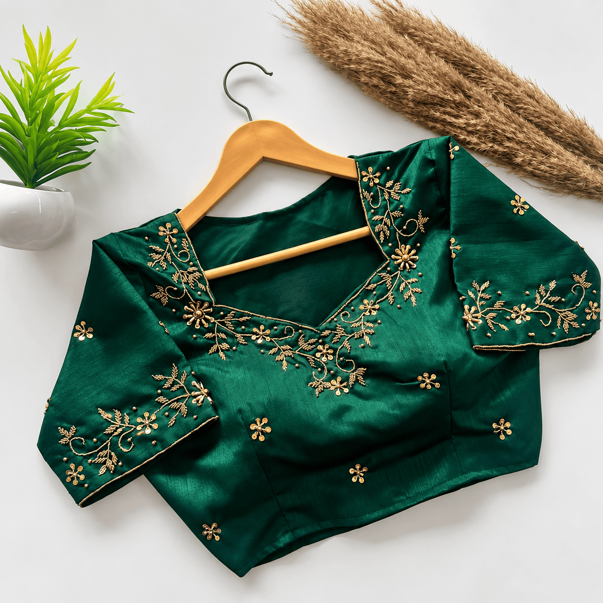 Handwork silk boat neck blouse - Maatruu