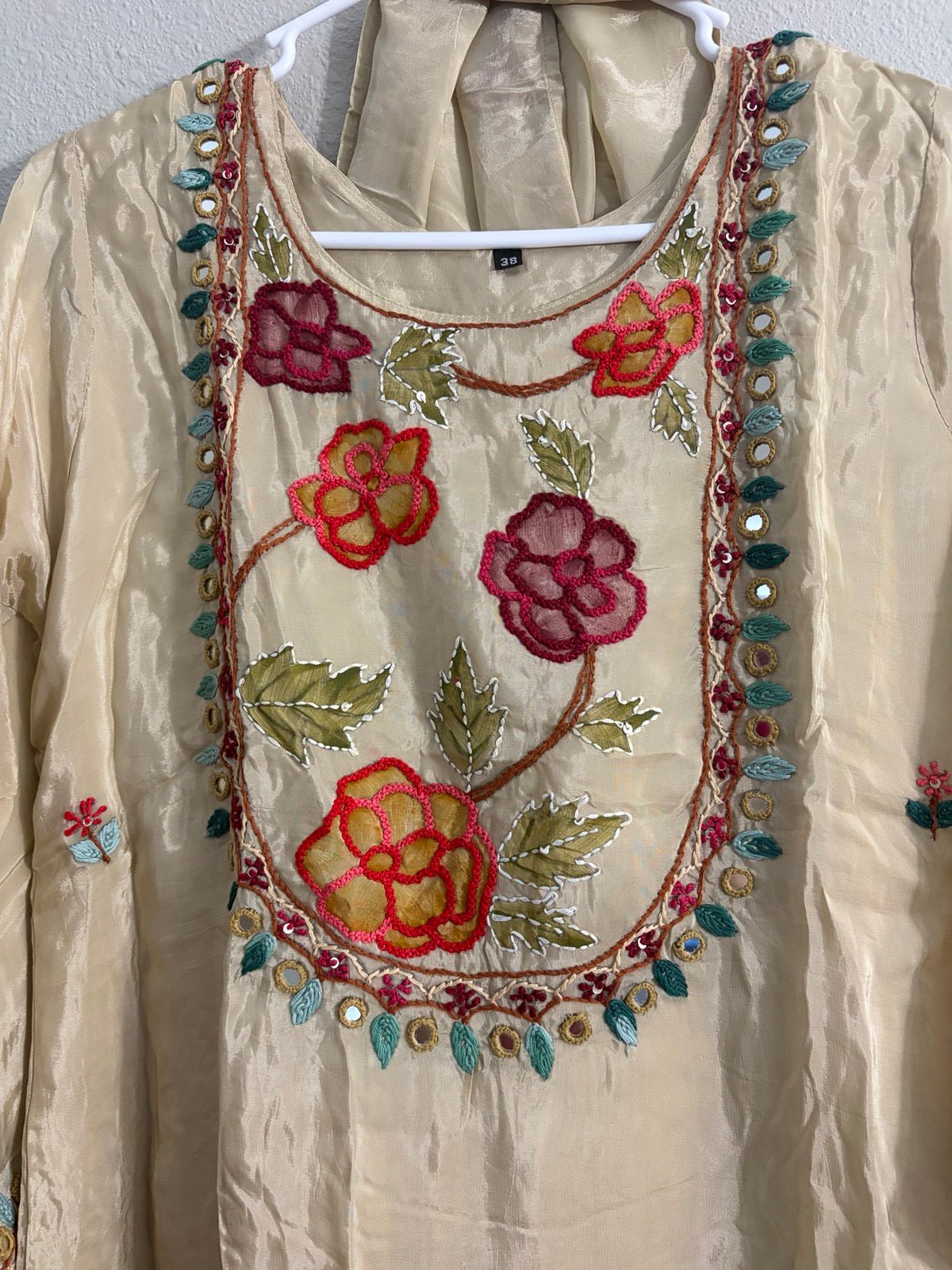 Ivory Handwork Applique A-Line 3-Piece Set - Maatruu