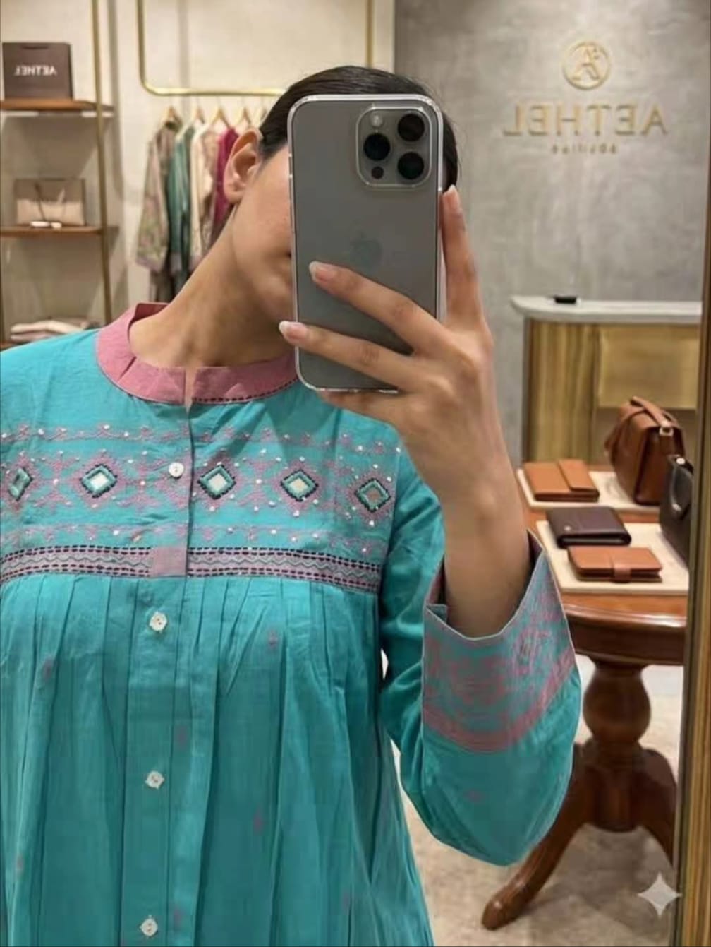 Handloom Jamdani cotton kurti set front view - Maatruu