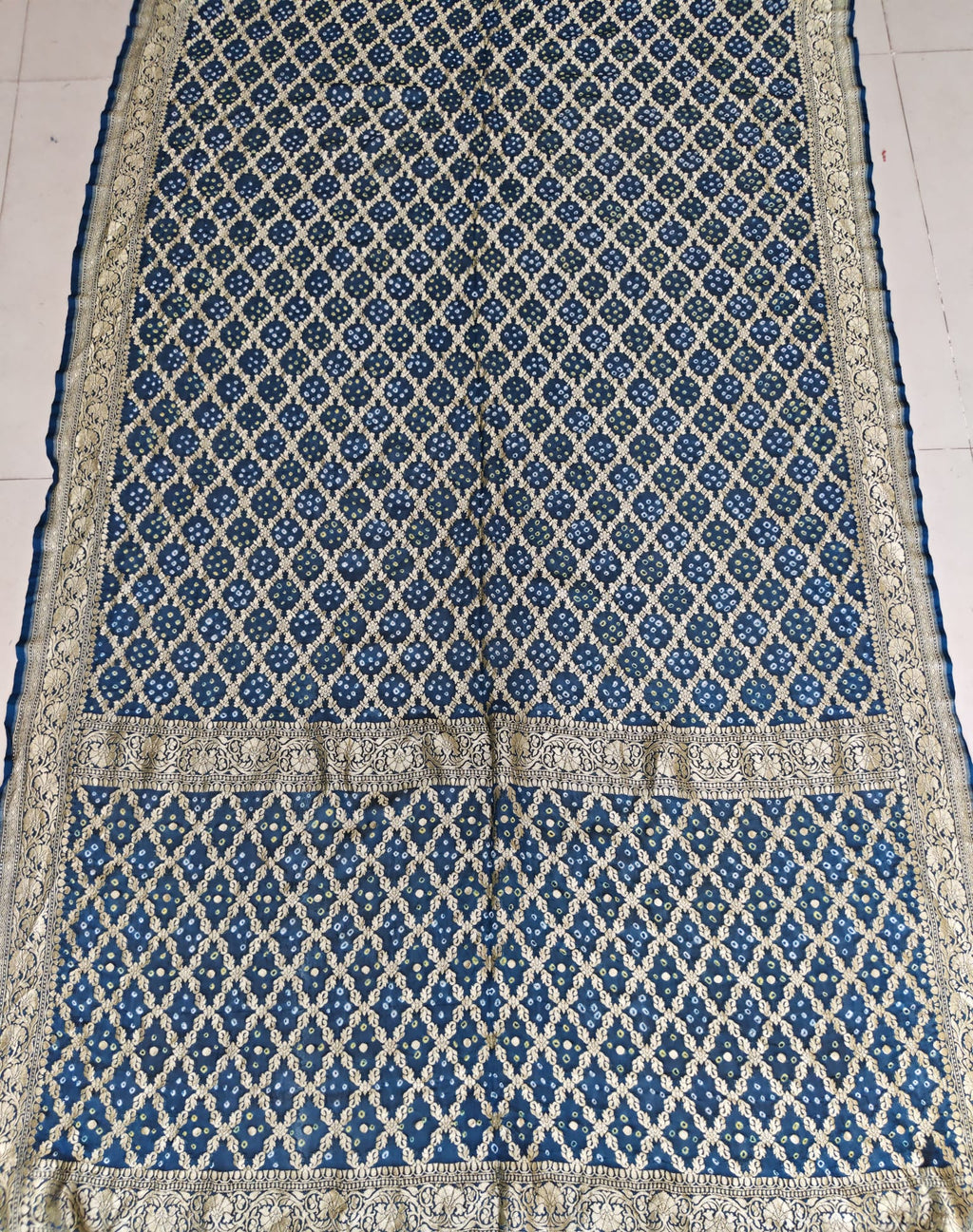 Blue khaddi Georgette bandhani saree handloom detail - Maatruu