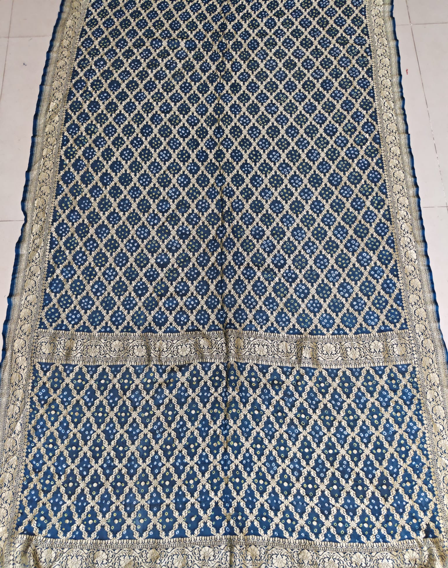 Blue khaddi Georgette bandhani saree handloom detail - Maatruu