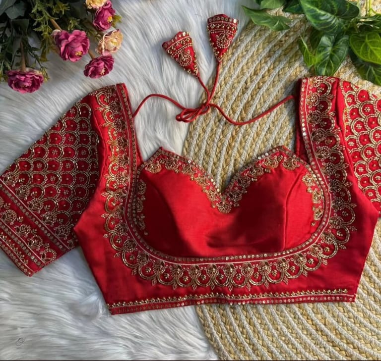 Silk blouse with Masaba style handwork close up - Maatruu