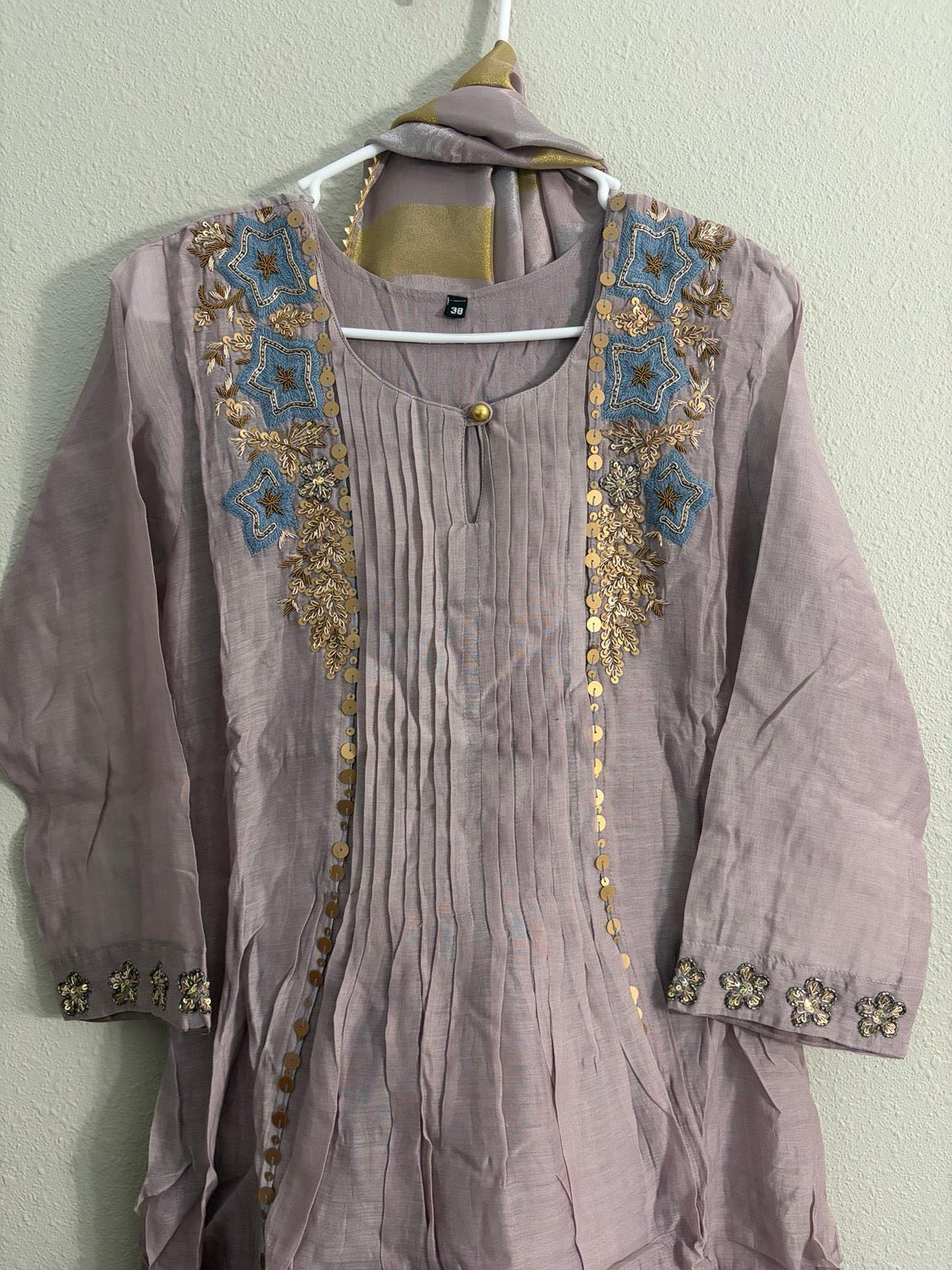 Most Viral premium Mul Chanderi lilac and pista green - Maatruu
