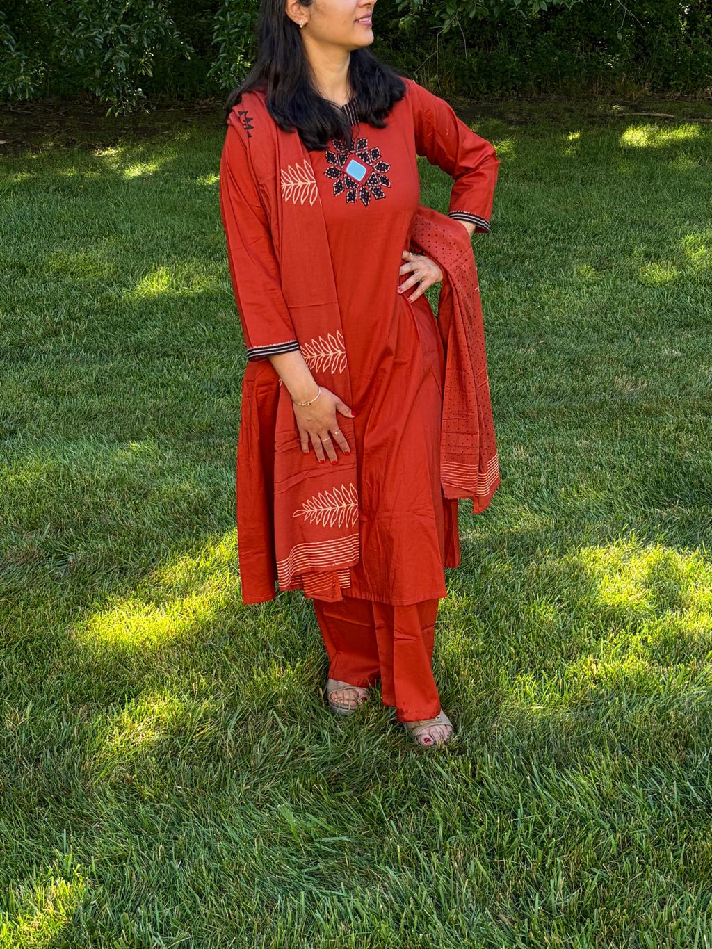 Natural Cotton A-Line 3-Piece Set with Mirror Work - Maatruu